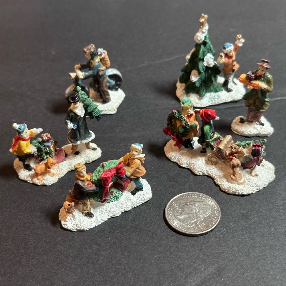 Victorian Village Miniature Christmas Figurines Set of 6. Vintage. Boxed.